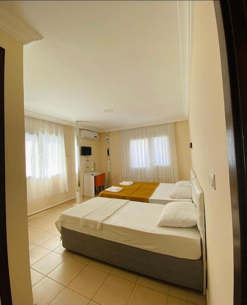 Mandarin Beach Hotel Гумульдур Экстерьер фото